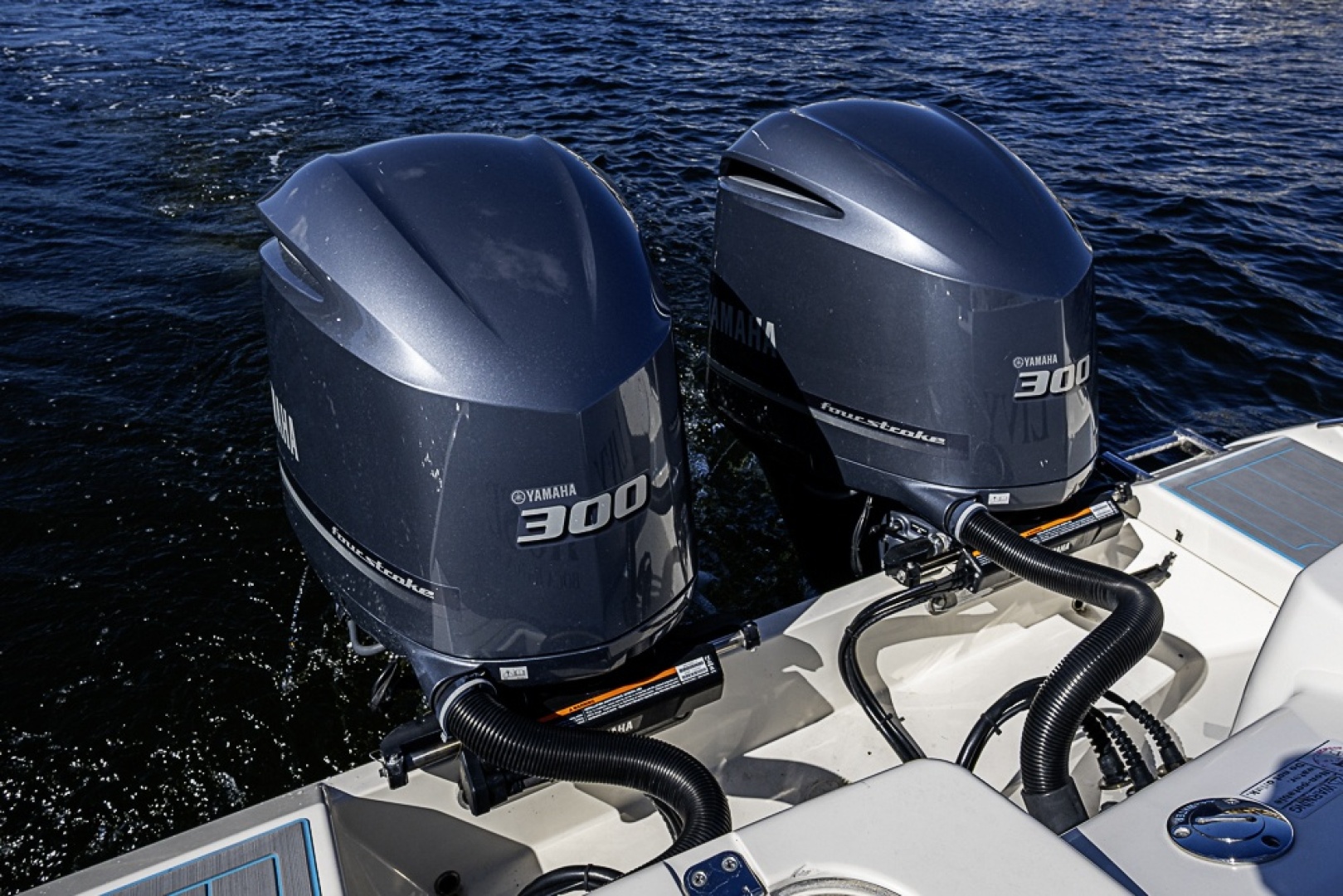 Cobia-320 CC 2021 -Boca Raton -Florida-United States-6187418 | Thumbnail