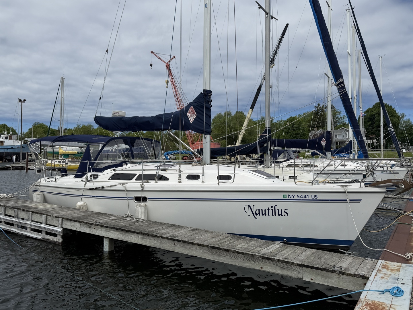 Catalina-Catalina 350 2004-Nautilus Sodus Point-New York-United States-6252744 | Thumbnail