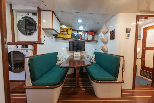 Mathis Trumpy-Trumpy Fantail 1939-INNISFAIL Jacksonville-Florida-United States-Crew Dinette-6223225