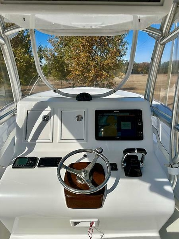 Custom-26CC 2011 -Greenville-North Carolina-United States-6187617