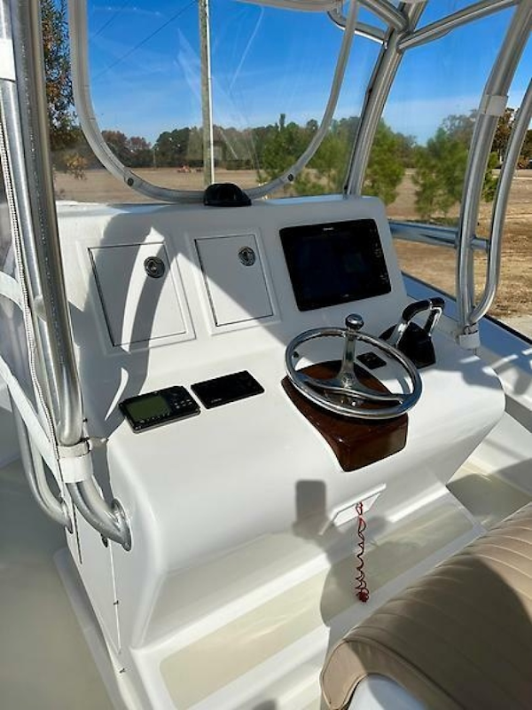 Custom-26CC 2011 -Greenville-North Carolina-United States-6187619