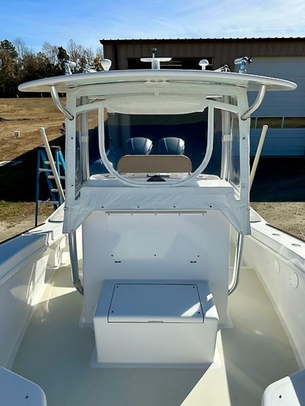 Custom-26CC 2011 -Greenville-North Carolina-United States-6187612