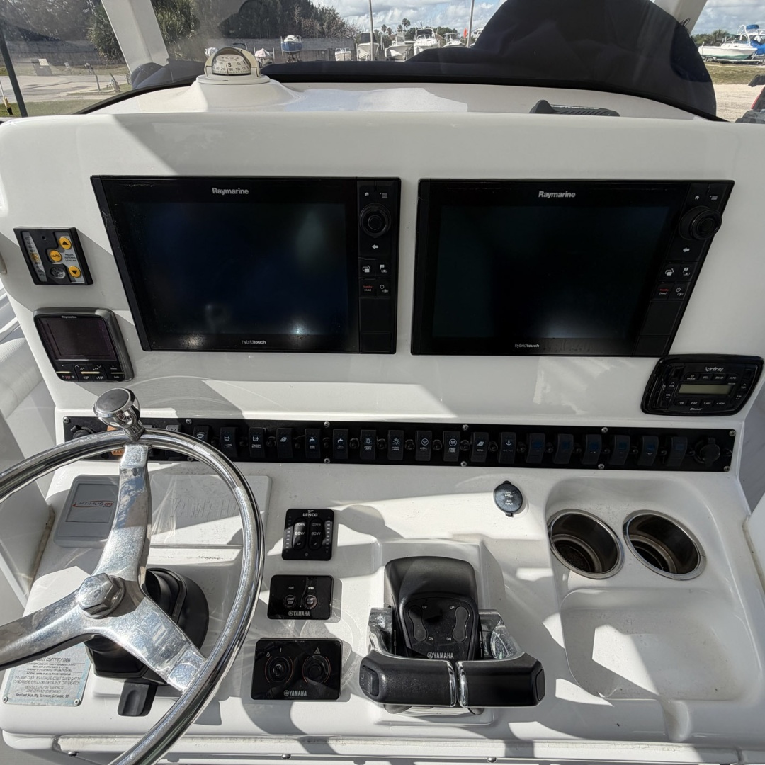 Sea Hunt-GameFish 30 2015 -Parick Air Force Base -Florida-United States-6187658 | Thumbnail