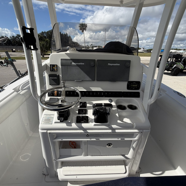 Sea Hunt-GameFish 30 2015 -Parick Air Force Base -Florida-United States-6187654