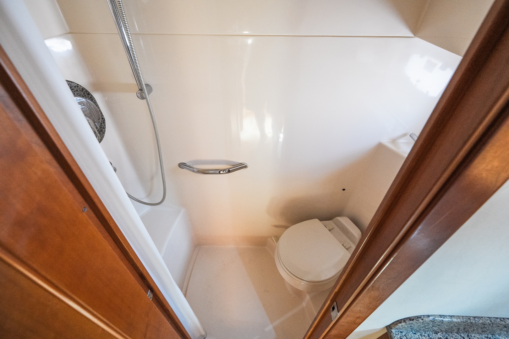 Sea Ray-480 2005-Last Mohican Edgewater-Maryland-United States-DSC07149EditedExport-6259735 | Thumbnail