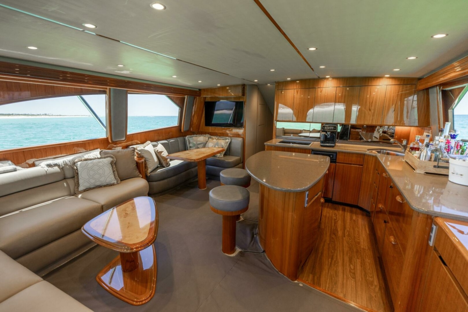 Viking-62 Convertible 2015-Gas Money Anna Maria-Florida-United States-2015 Viking 62 Convertible Gas Money Salon-6203341 | Thumbnail
