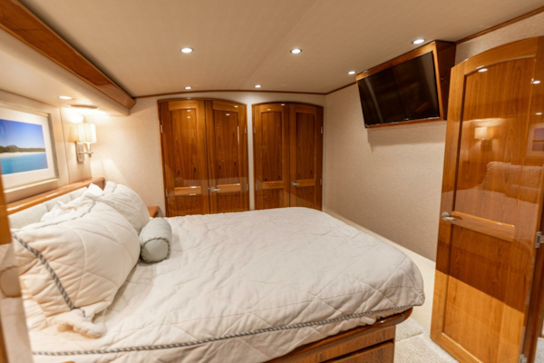Viking-62 Convertible 2015-Gas Money Anna Maria-Florida-United States-2015 Viking 62 Convertible Gas Money Master Stateroom-6203345
