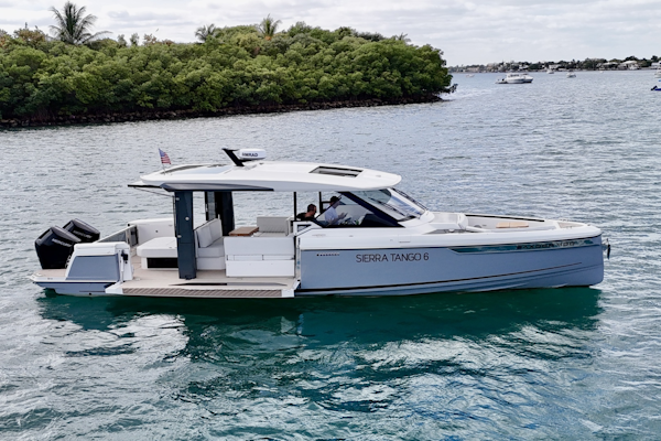 Saxdor-400 GTO 2025-SIERRA TANGO 6 MIAMI BEACH-Florida-United States-6205151