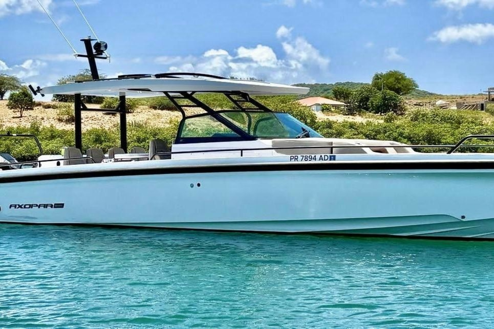 Axopar-Brabus 37 Sun-Top 2024 -Fajardo-Puerto Rico-6223294 | Thumbnail
