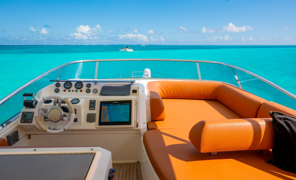 Azimut-58 Fly 2011-GOLDEN SUN Cancun-Mexico-6225265