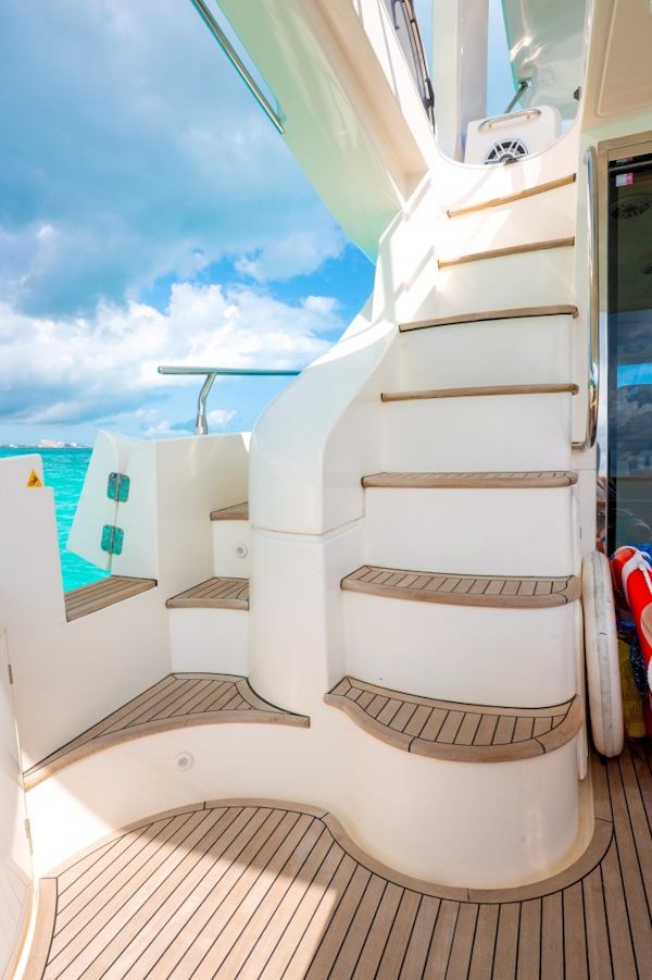 Azimut-58 Fly 2011-GOLDEN SUN Cancun-Mexico-6225262