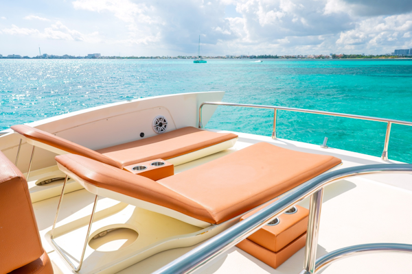 Azimut-58 Fly 2011-GOLDEN SUN Cancun-Mexico-6225264