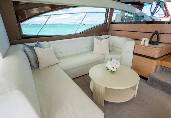 Azimut-58 Fly 2011-GOLDEN SUN Cancun-Mexico-6225254