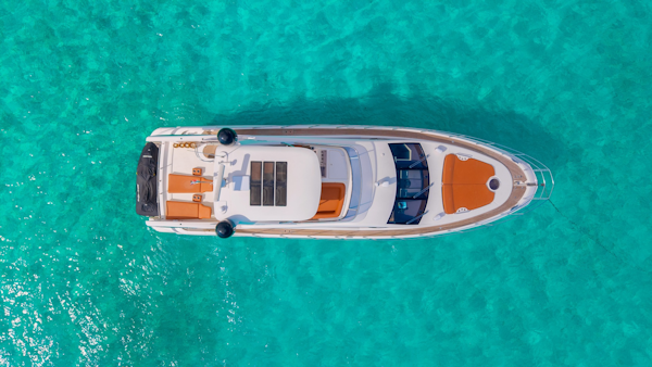 Azimut-58 Fly 2011-GOLDEN SUN Cancun-Mexico-6225231