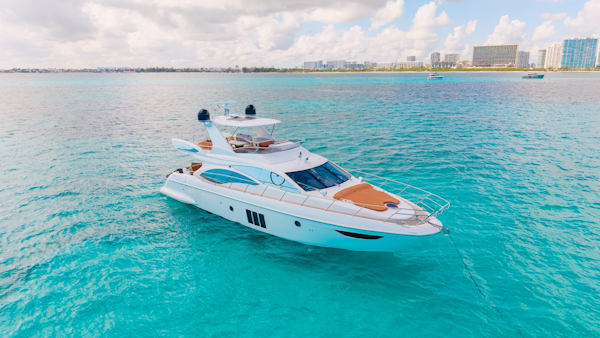 Azimut-58 Fly 2011-GOLDEN SUN Cancun-Mexico-6225232