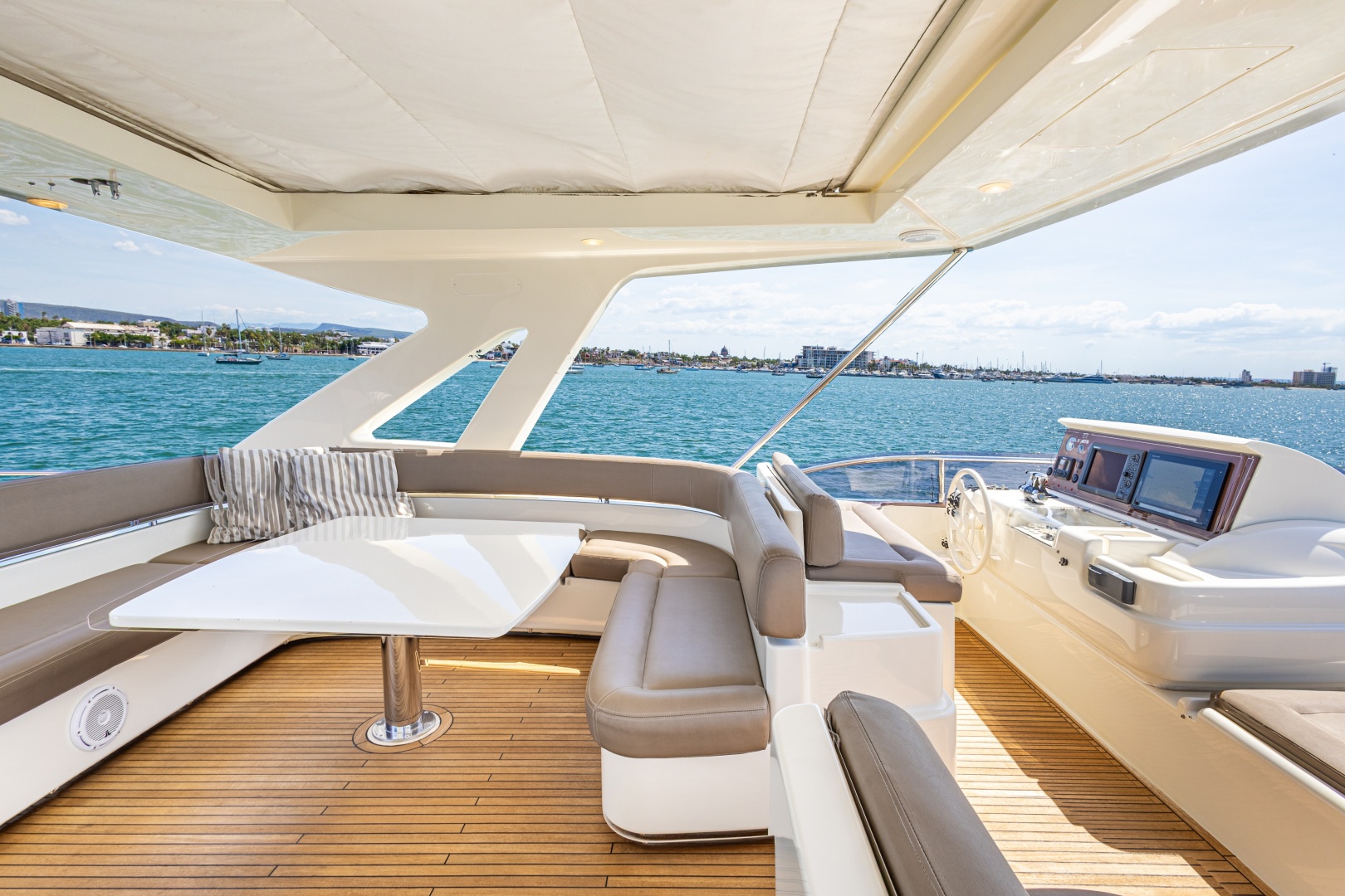 Ferretti Yachts-F800 2013-PAPAITO LA PAZ-Mexico-6225344 | Thumbnail