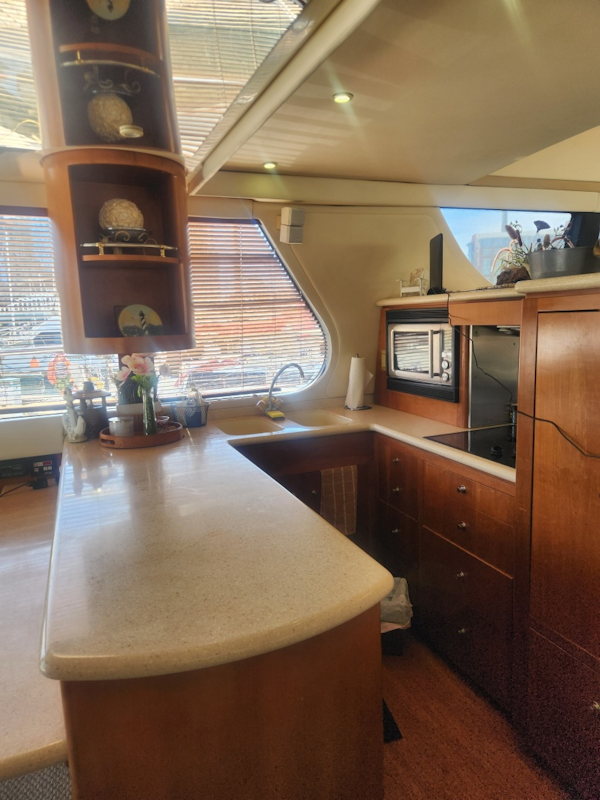 Carver-Voyager 1998-Moonstruck Charlestown-Massachusetts-United States-6230172