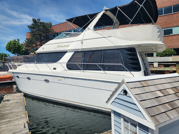 Carver-Voyager 1998-Moonstruck Charlestown-Massachusetts-United States-6230155