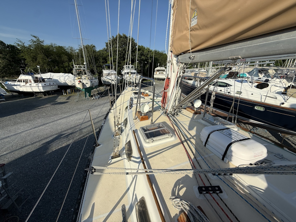 Tayana-Vancouver 42 1985-Makai Tracys Landing-Maryland-United States-6234784