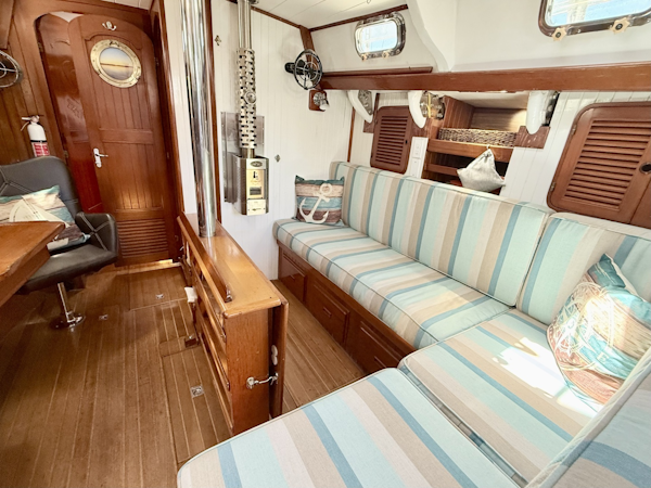 Tayana-Vancouver 42 1985-Makai Tracys Landing-Maryland-United States-6234793