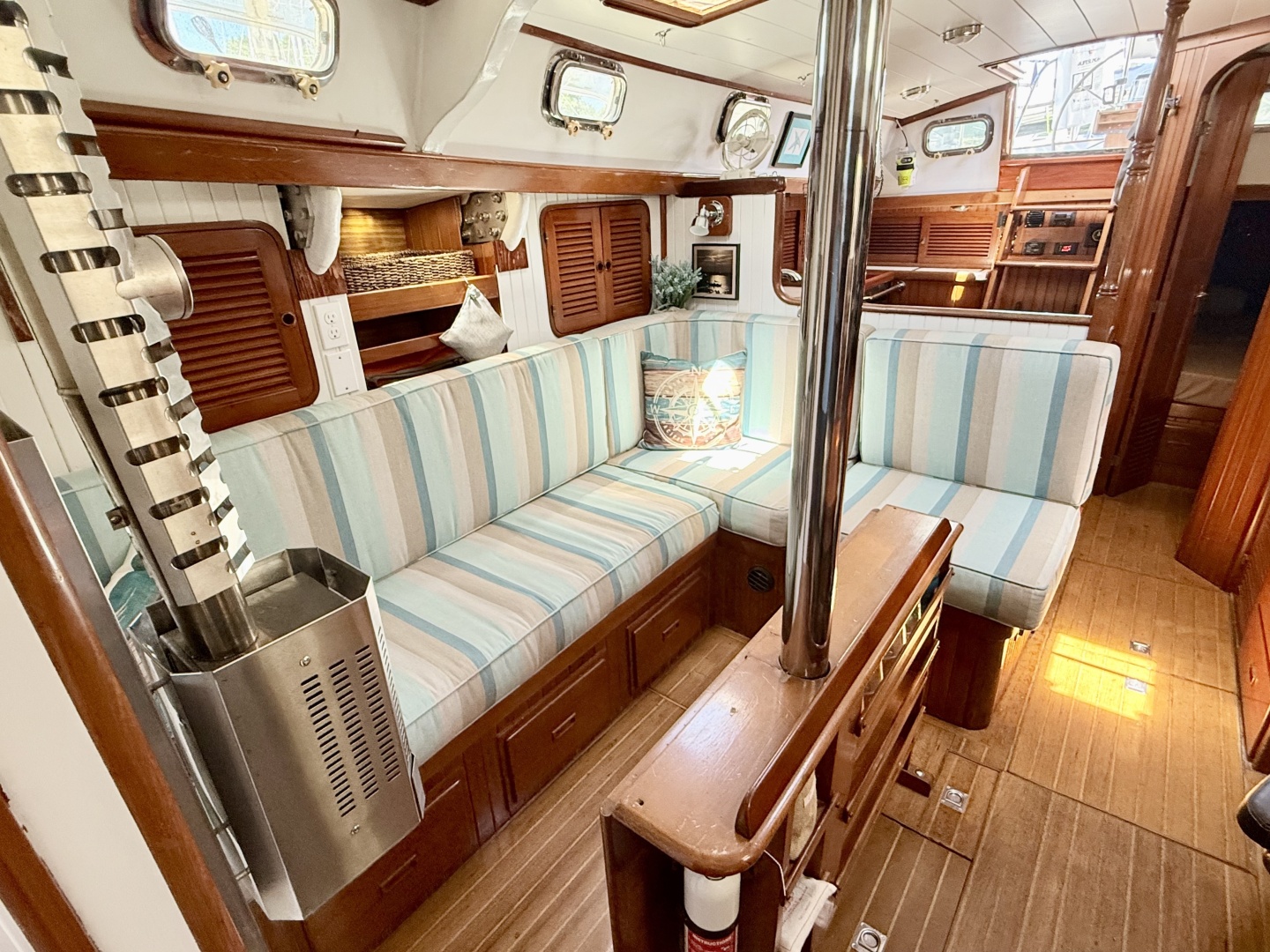 Tayana-Vancouver 42 1985-Makai Tracys Landing-Maryland-United States-6234804 | Thumbnail