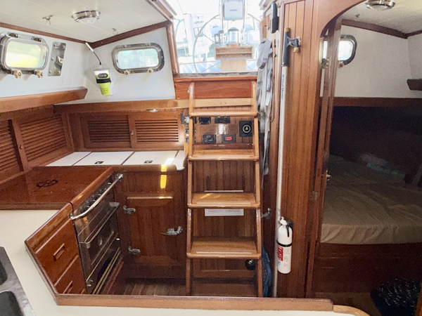 Tayana-Vancouver 42 1985-Makai Tracys Landing-Maryland-United States-6234798