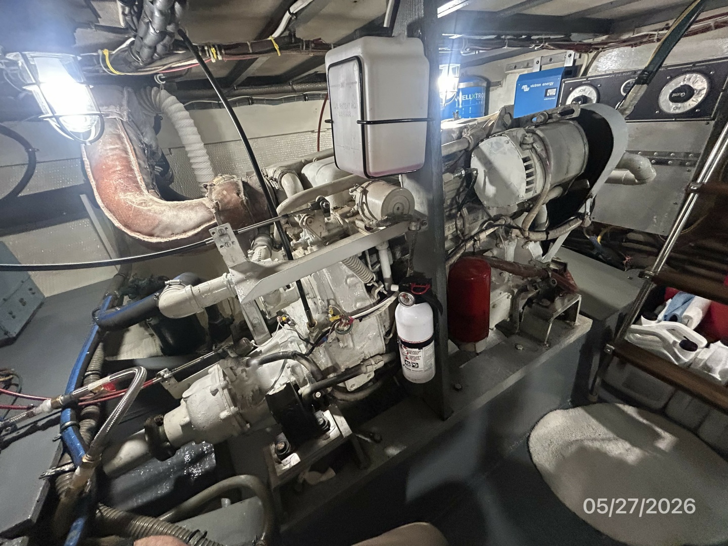 Hatteras-LRC 1981-RoBoat East Dubuque-Illinois-United States-42 Hatteras port main engine2-6248103 | Thumbnail