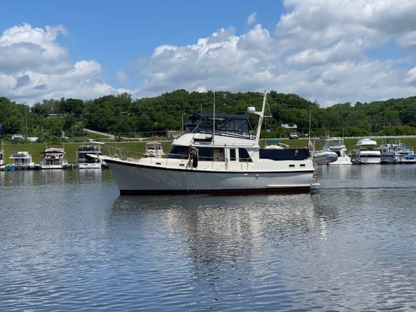 Hatteras-LRC 1981-RoBoat East Dubuque-Illinois-United States-42 Hatteras port profile-6248105 | Thumbnail
