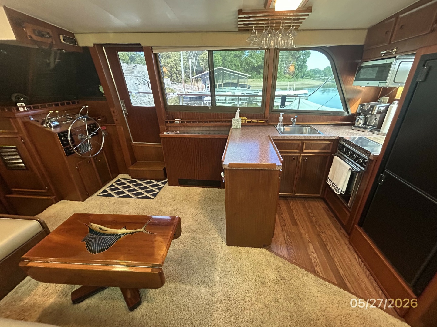 Hatteras-LRC 1981-RoBoat East Dubuque-Illinois-United States-42 Hatteras salon starboard-6248115 | Thumbnail