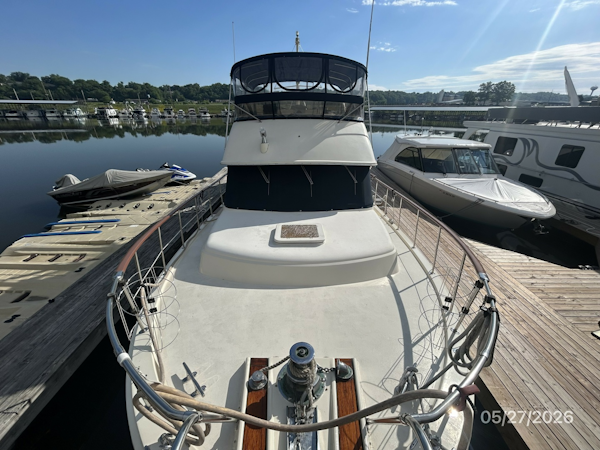 Hatteras-LRC 1981-RoBoat East Dubuque-Illinois-United States-42 Hatteras foredeck aft-6248068