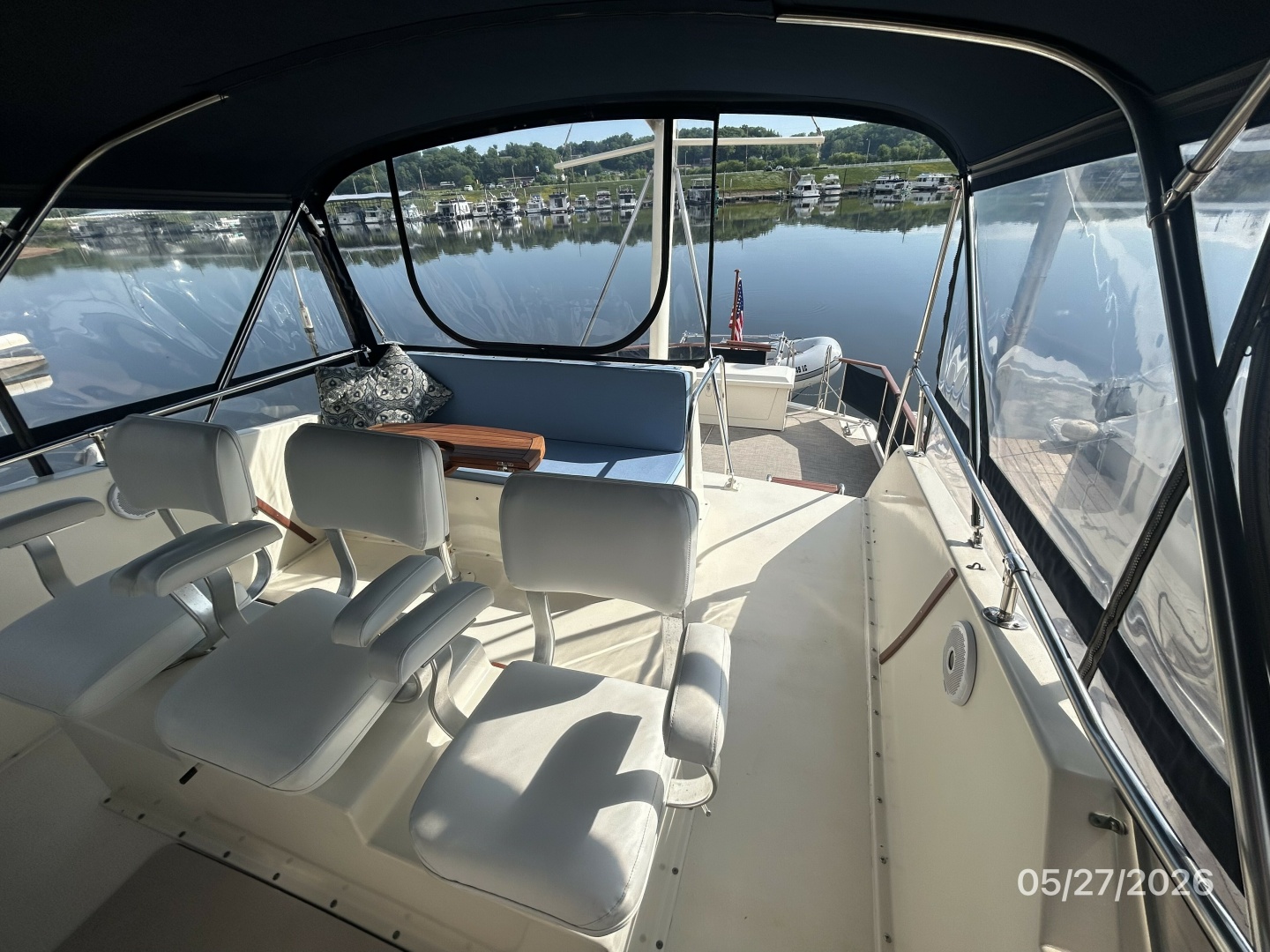 Hatteras-LRC 1981-RoBoat East Dubuque-Illinois-United States-42 Hatteras flybridge aft-6248058 | Thumbnail