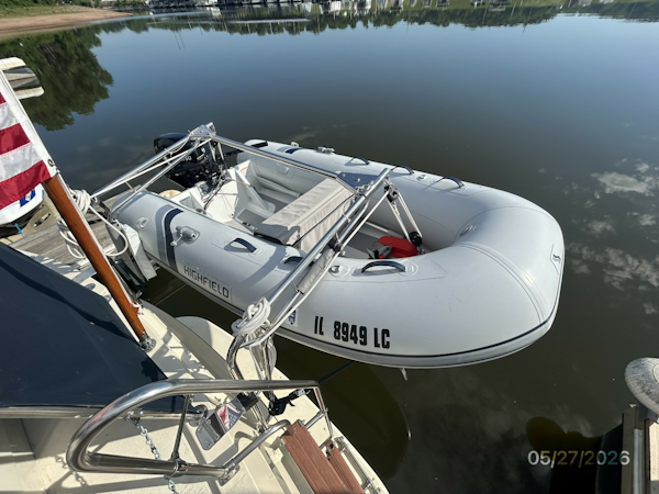 Hatteras-LRC 1981-RoBoat East Dubuque-Illinois-United States-42 Hatteras tender1-6248131
