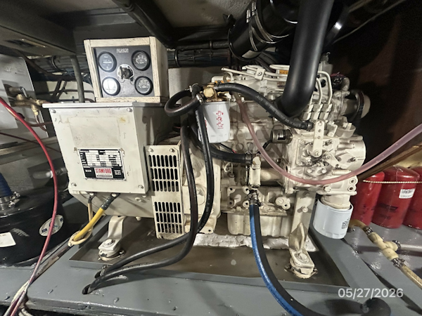 Hatteras-LRC 1981-RoBoat East Dubuque-Illinois-United States-42 Hatteras generator-6248073