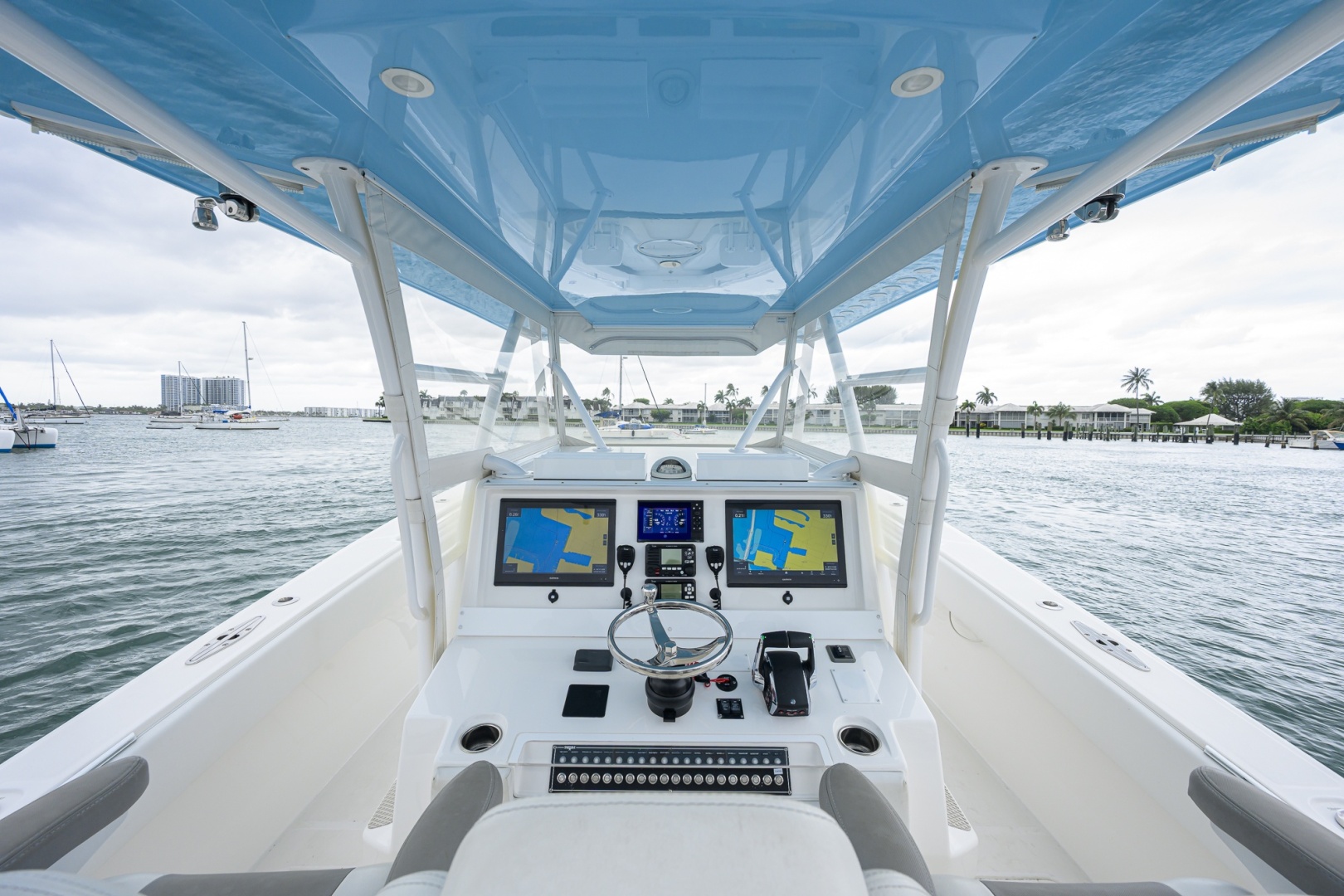 Invincible-42 Open 2019-AMBITIOUS Riviera Beach-Florida-United States-6289113 | Thumbnail