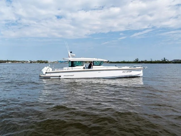 Axopar-37 XC CROSS CABIN 2022-2022 Axopar 37 XC CROSS CABIN Île-aux-Noix-Quebec-Canada-6248655
