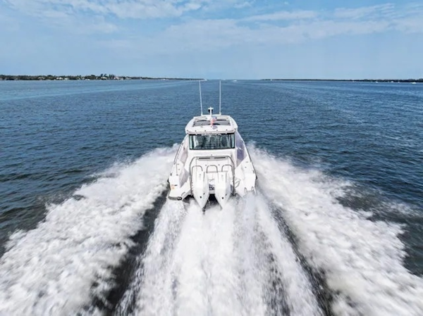 Axopar-37 XC CROSS CABIN 2022-2022 Axopar 37 XC CROSS CABIN Île-aux-Noix-Quebec-Canada-6248677