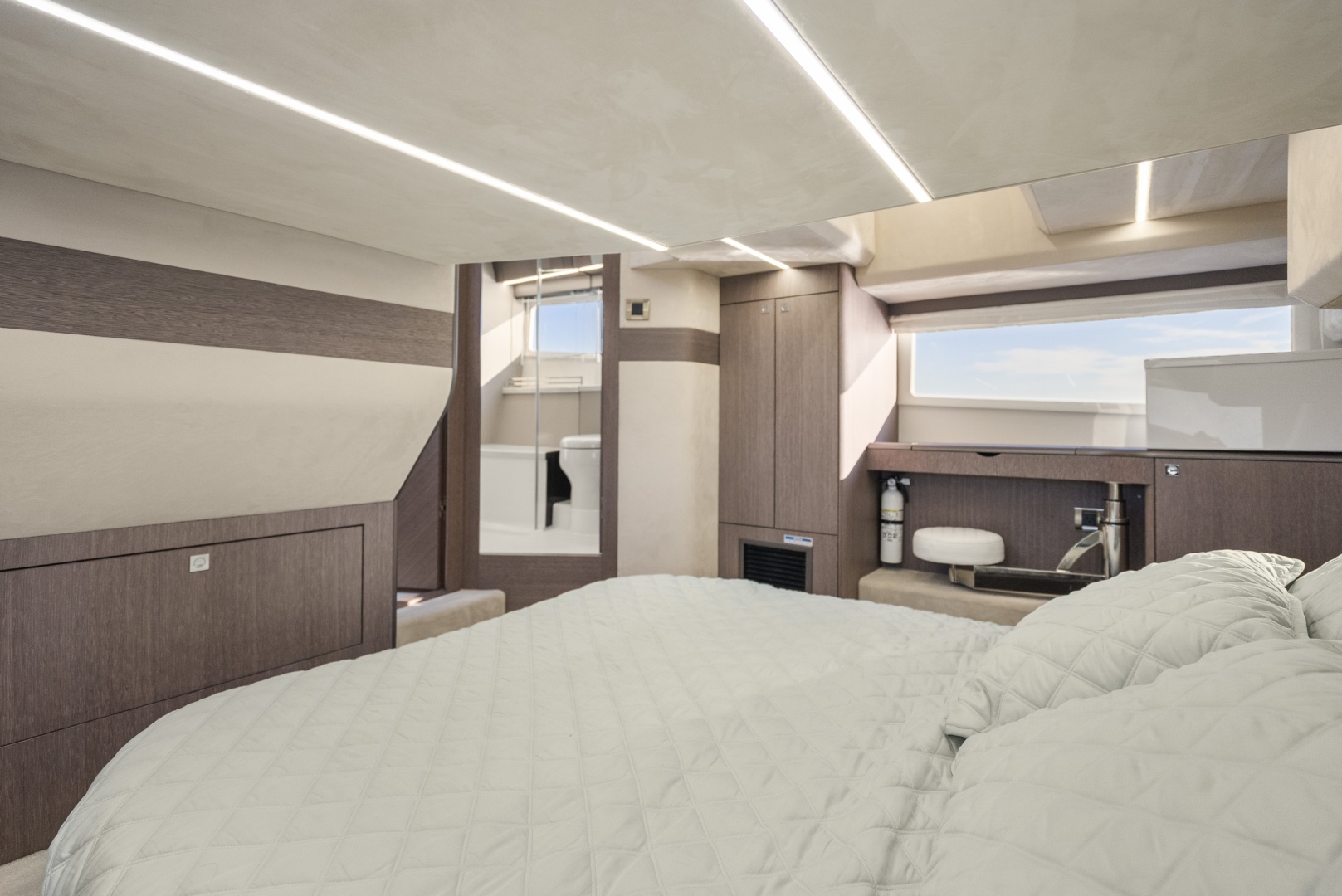Galeon-400 Flybridge 2023-Why Knot South Dartmouth-Massachusetts-United States-6249444 | Thumbnail