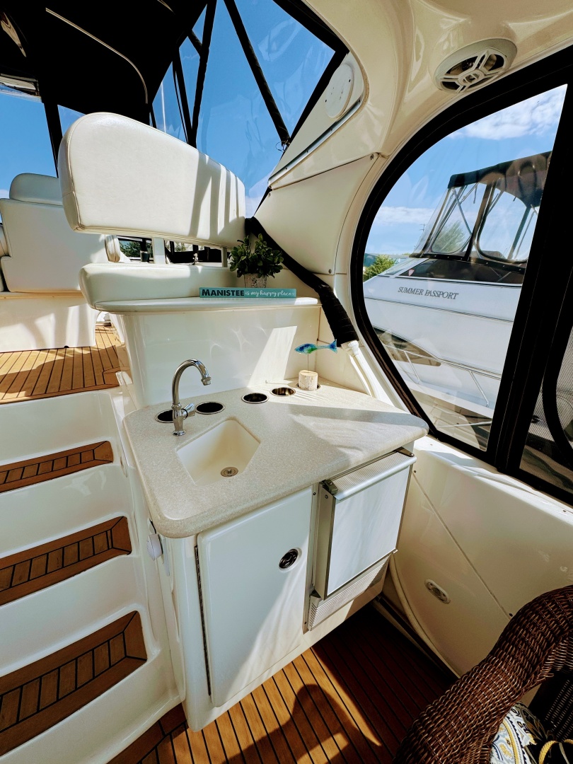 Silverton-39 Motor Yacht 2002-KEYAH IV MANISTEE-Michigan-United States-6249565 | Thumbnail
