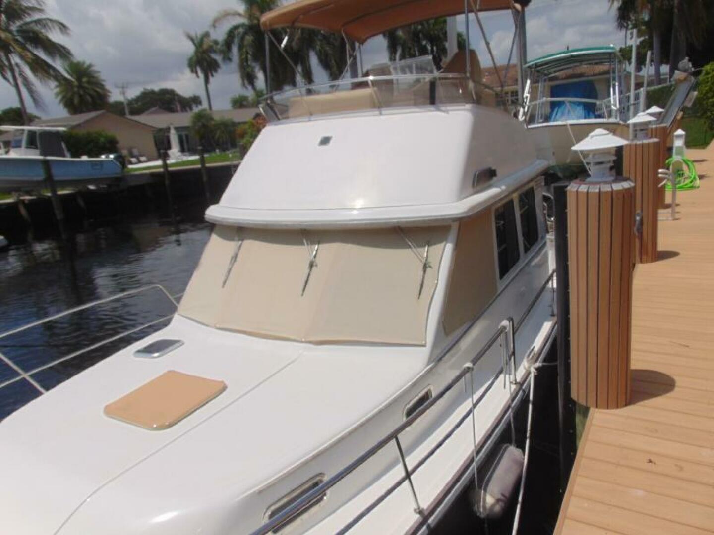 Sabre-Flybridge 2004-Lady Susan Fort Lauderdale-Florida-United States-6249478 | Thumbnail