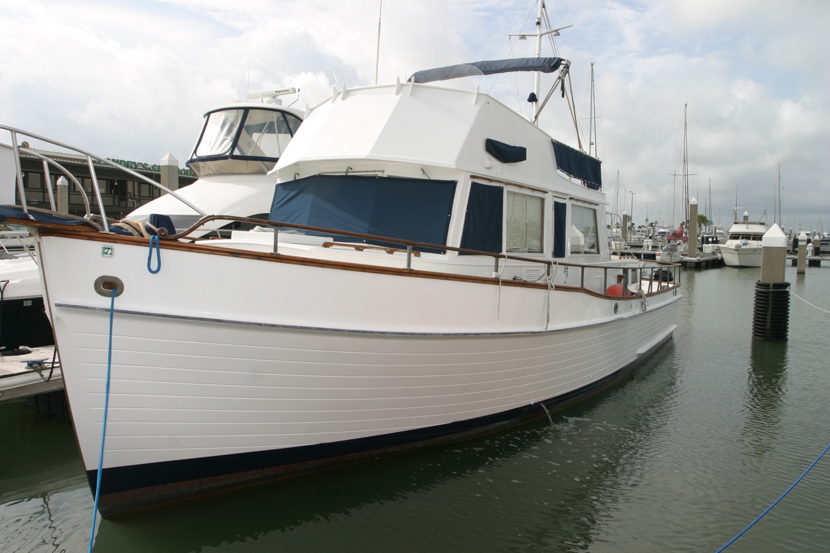 Grand Banks-Classic 1979-Texas Lady Corpus Christi-Texas-United States-6284780 | Thumbnail