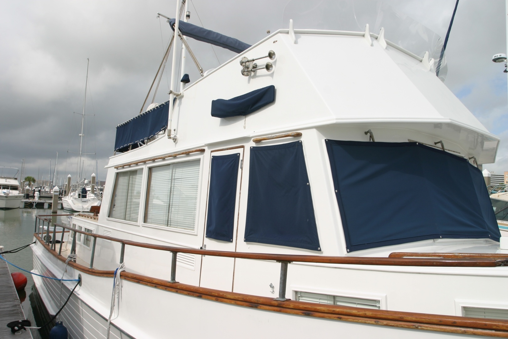 Grand Banks-Classic 1979-Texas Lady Corpus Christi-Texas-United States-6284786 | Thumbnail