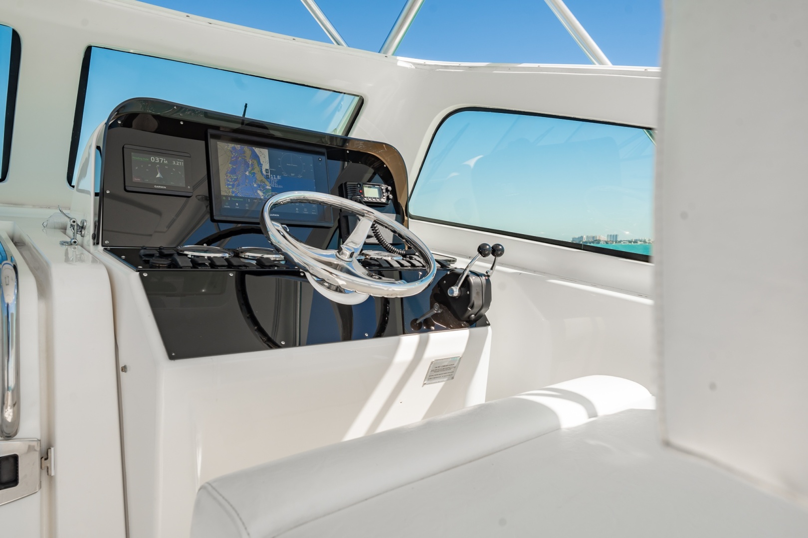 Luhrs-320 Open 2004 -Coral Gables-Florida-United States-6251372 | Thumbnail