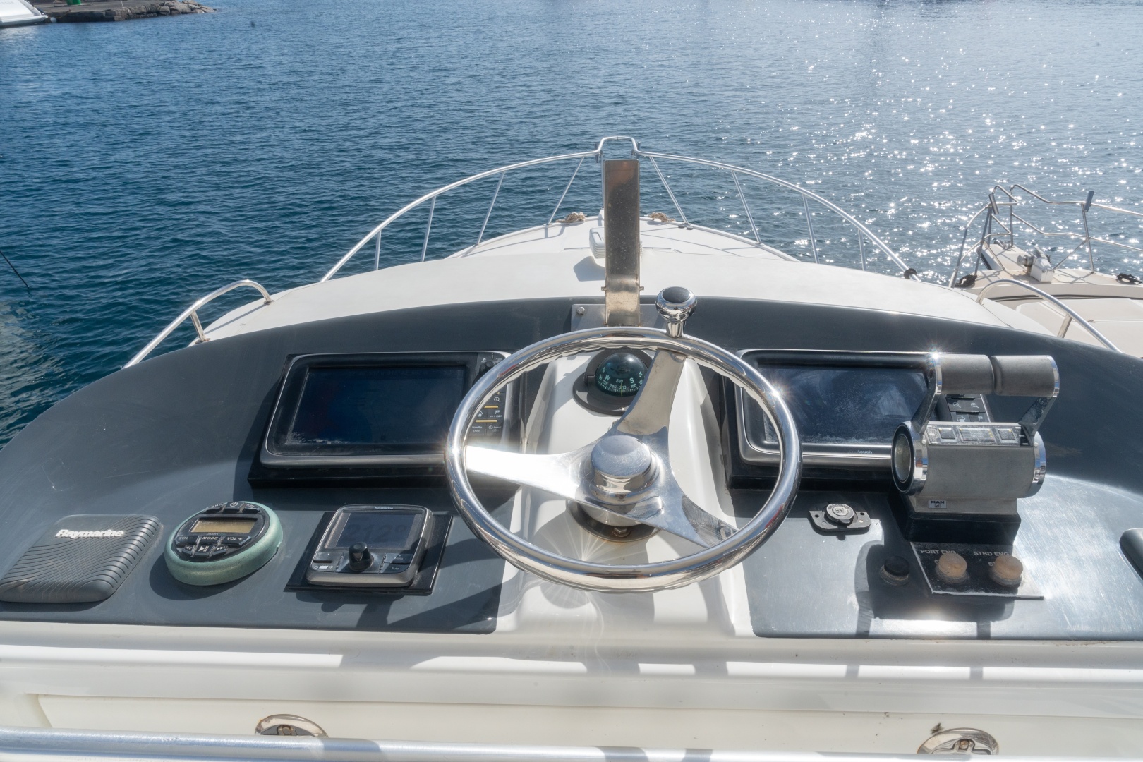 Cabo-40 Hardtop Express 2005-Jurate Madeira-Portugal-6251450 | Thumbnail