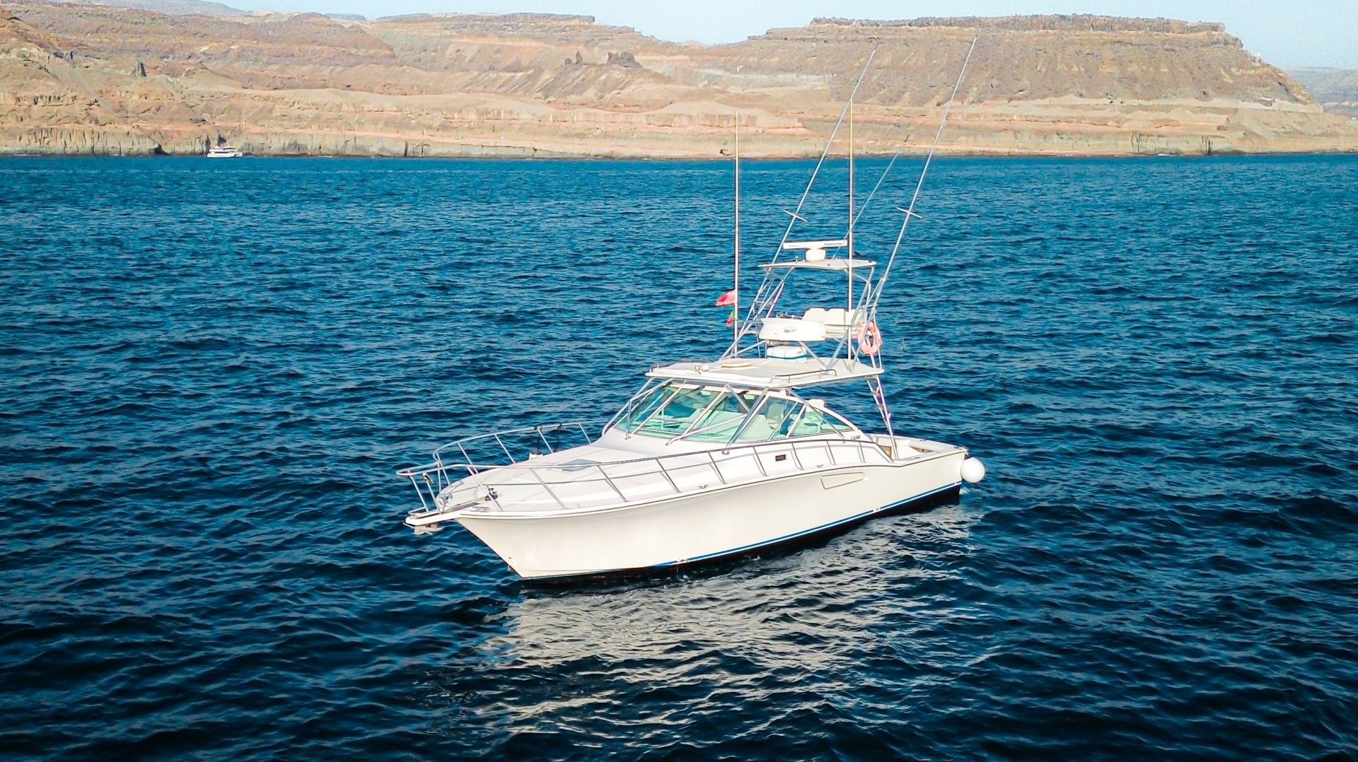 Cabo-40 Hardtop Express 2005-Jurate Madeira-Portugal-6251420 | Thumbnail