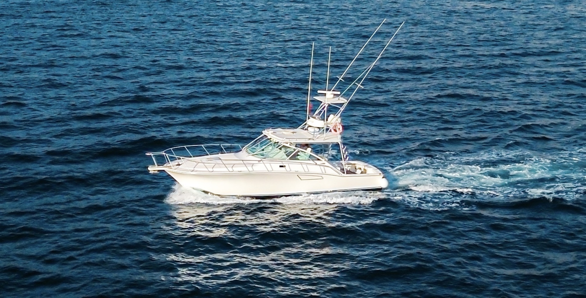 Cabo-40 Hardtop Express 2005-Jurate Madeira-Portugal-6251411 | Thumbnail