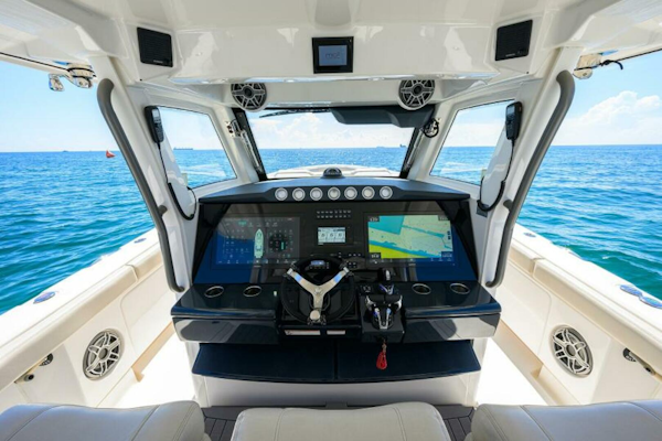 Solace-Center Console 2021-41 Solace 2021 Fort Lauderdale-Florida-United States-Solace 41 Helm Electronics-6254234