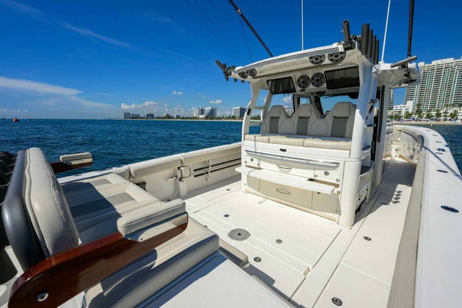 Solace-Center Console 2021-41 Solace 2021 Fort Lauderdale-Florida-United States-Solace 41 Deck-6254227 | Thumbnail