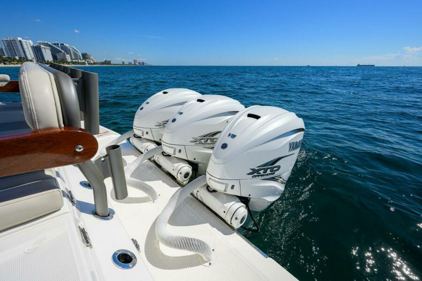 Solace-Center Console 2021-41 Solace 2021 Fort Lauderdale-Florida-United States-Solace 41 Engines-6254231 | Thumbnail