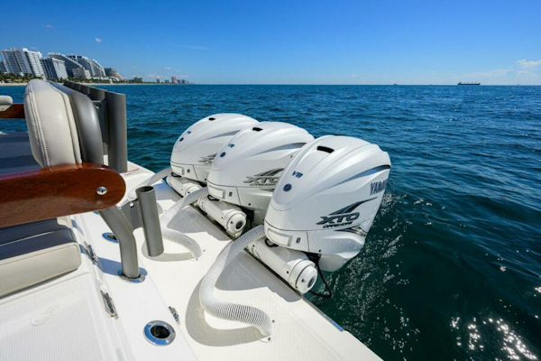Solace-Center Console 2021-41 Solace 2021 Fort Lauderdale-Florida-United States-Solace 41 Engines-6254231