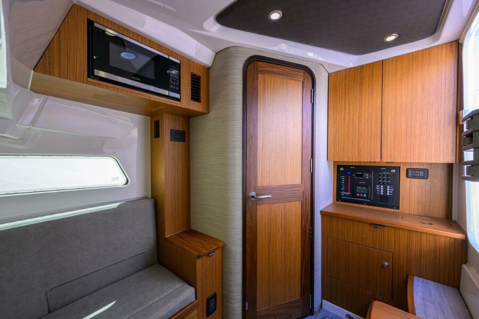 Solace-Center Console 2021-41 Solace 2021 Fort Lauderdale-Florida-United States-Solace 41 Cabin-6254219 | Thumbnail